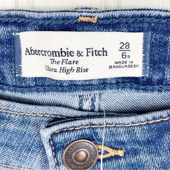 NEW Abercrombie and Fitch The Flare Ultra High Rise Jean Medium Wash Denim 28 6R - Picture 3 of 8
